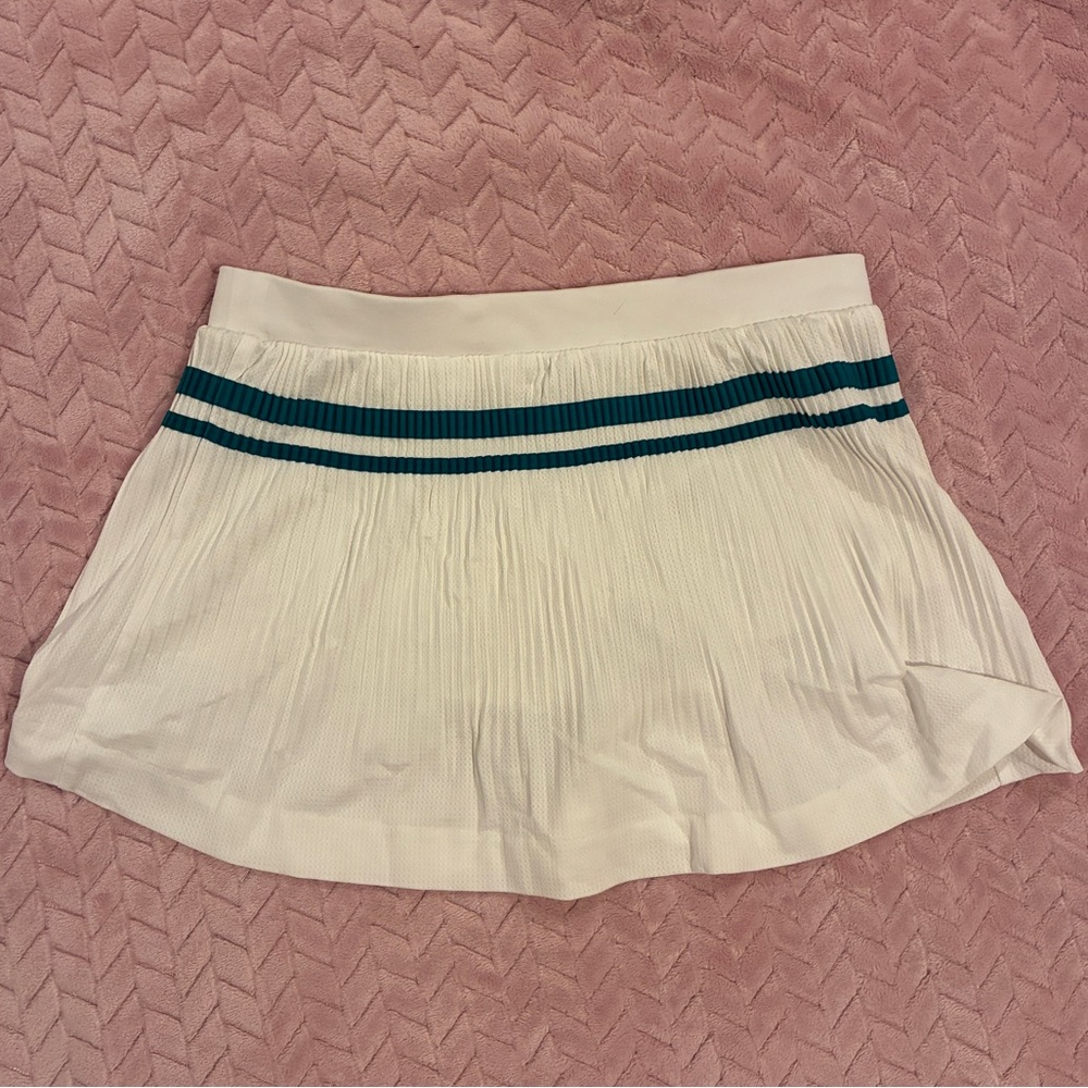 adidas White Skirt with Turquoise Stripe - Picture 4 of 4